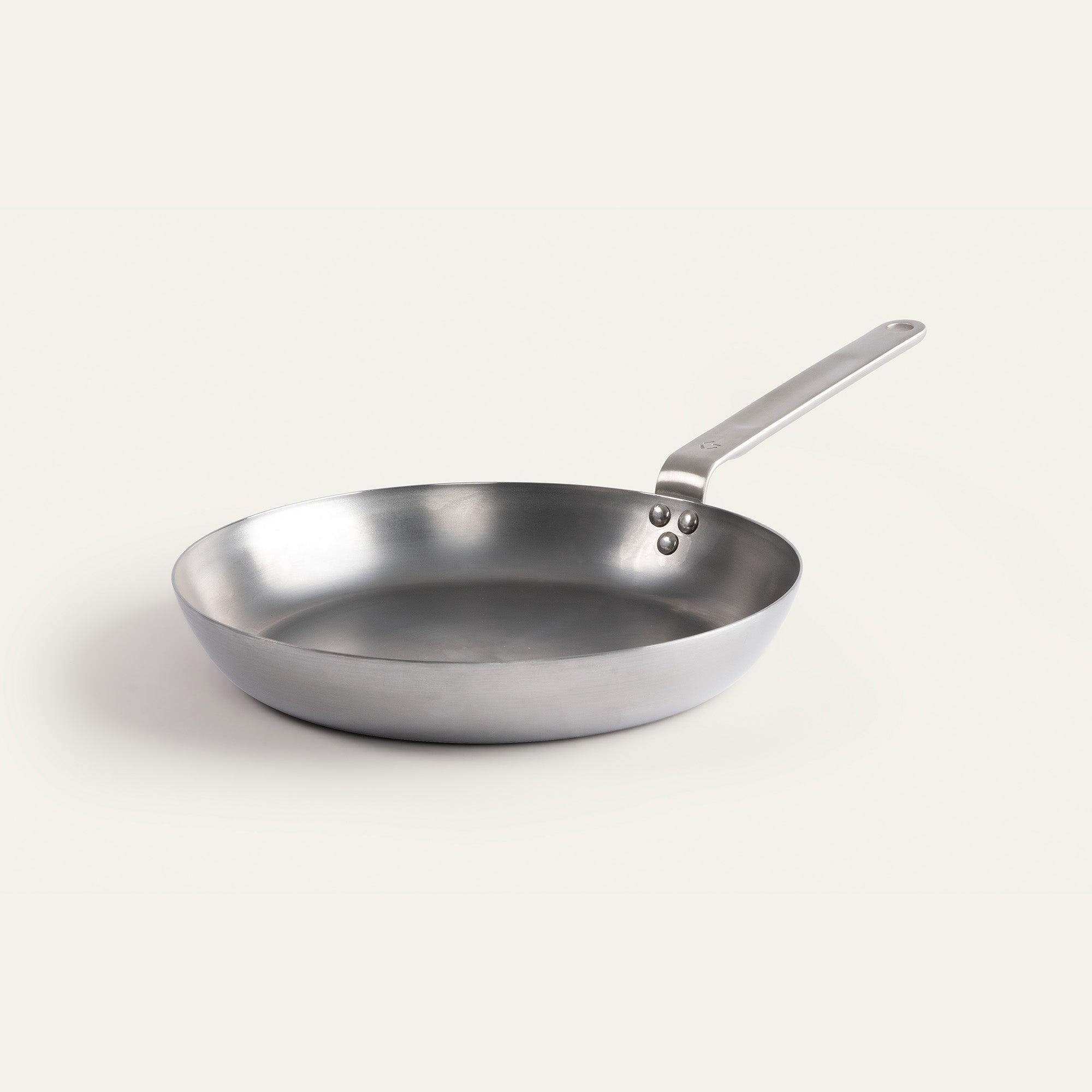 Stegepande i Carbonstål på 28 cm - Naturlig nonstick - Gastrotools Stegepande i Carbonstål på 28 cm - Naturlig nonstick - Gastrotools